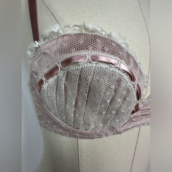 NWT Myla Pink Lace Underwire Bra Sz 32 - Picture 5 of 6
